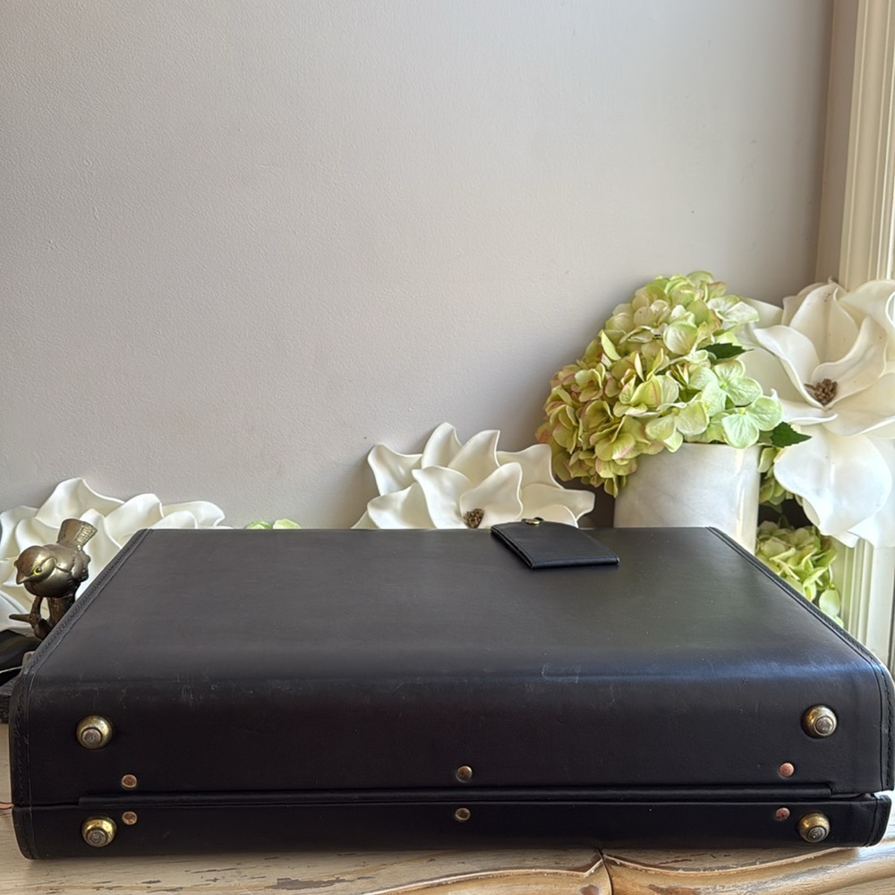 ULTRA RARE! Coach Vintage Classic Legacy Hardshell Briefcase in Black Leather - Picture 7 of 16
